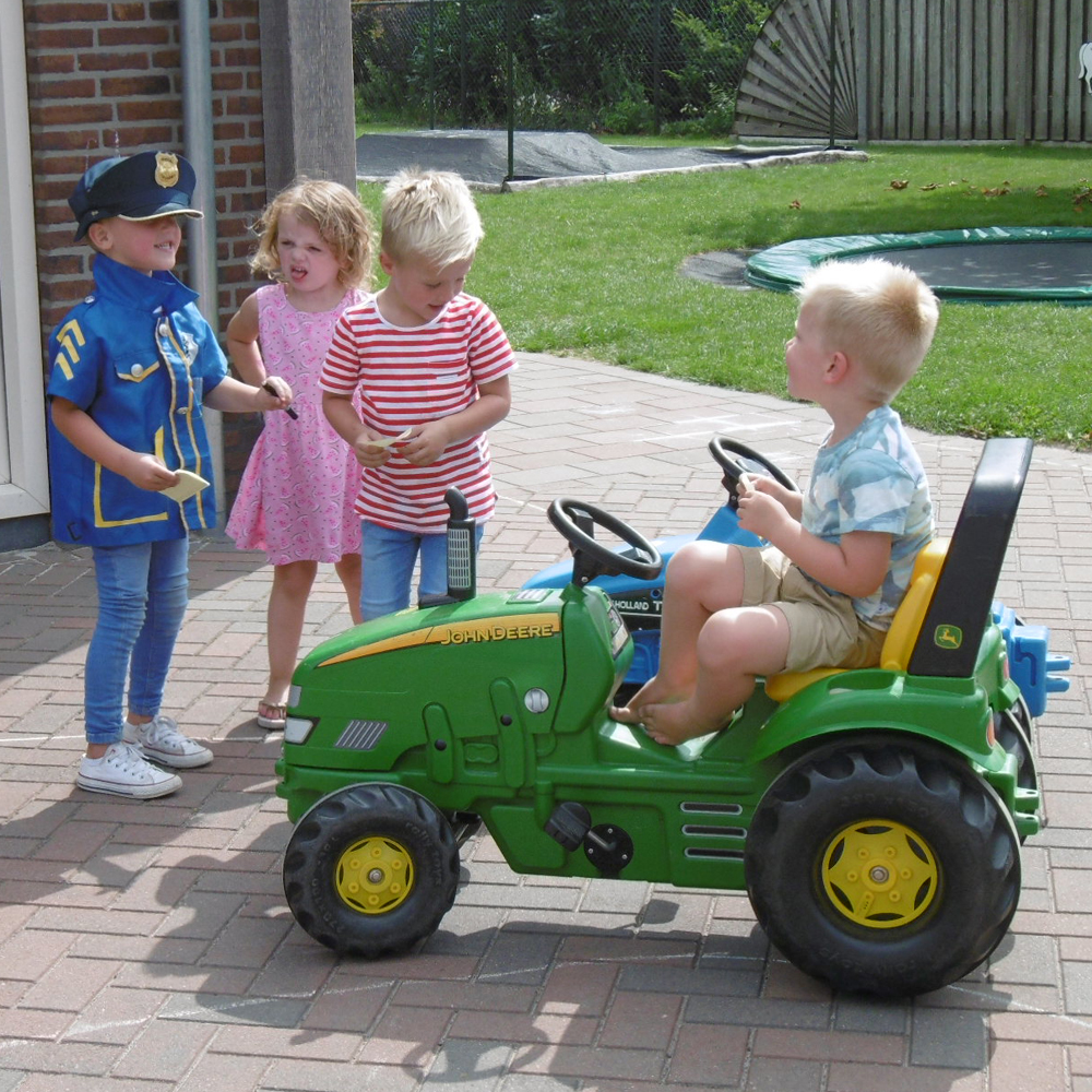 samen-buitenspelen Begin van de dag bij kinderdagverblijf